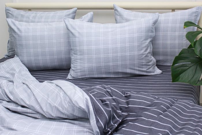 Комплект постільної білизни євро Сатин S523