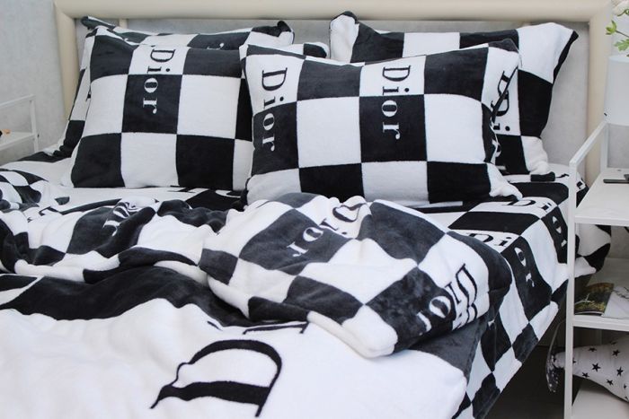 Комплект постільної білизни сімейний наволочки 50*70см велсофт (мікрофібра) VL-057