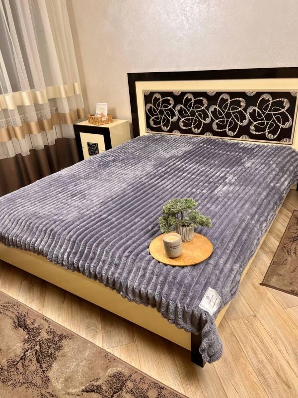 Плед Королівська смужка Шарпей Colorful Home DR-3