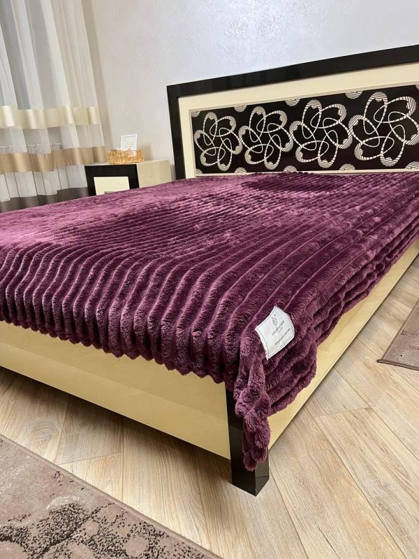 Плед Королівська смужка Шарпей Colorful Home DR-5