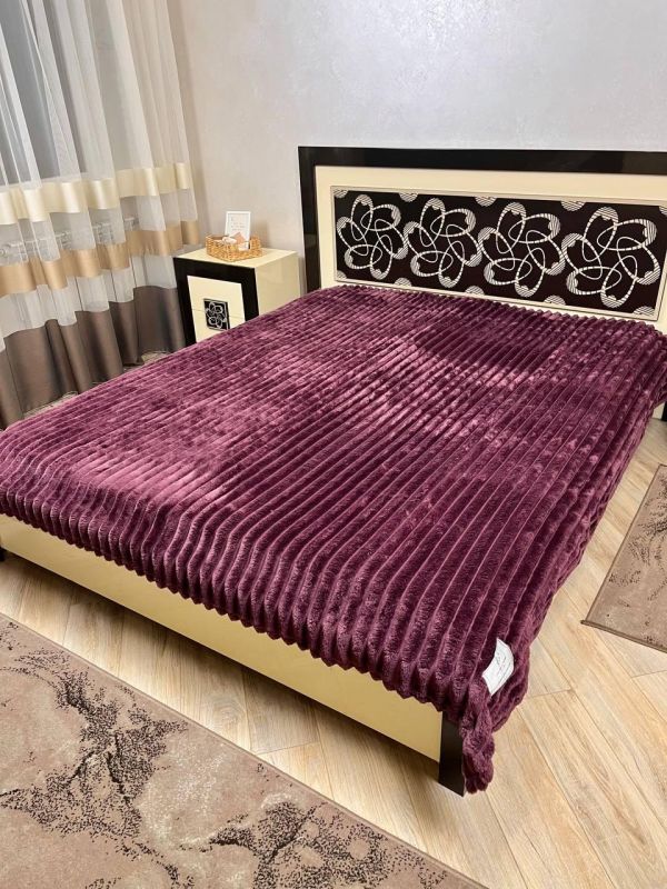 Плед Королівська смужка Шарпей Colorful Home DR-5